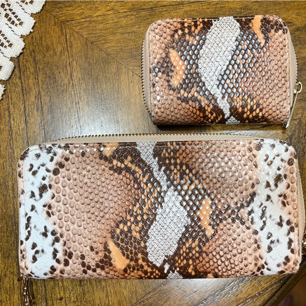 Ladies large wallet and card/ID case